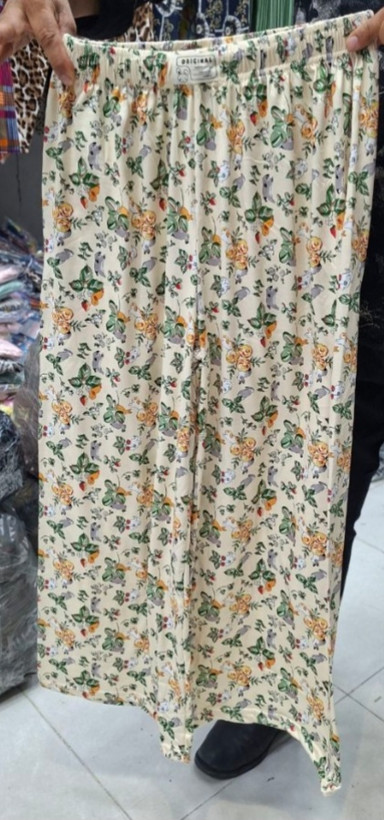 شلوار بگ خانگی پنبه زنانه گلدار ریز طرح رندوم